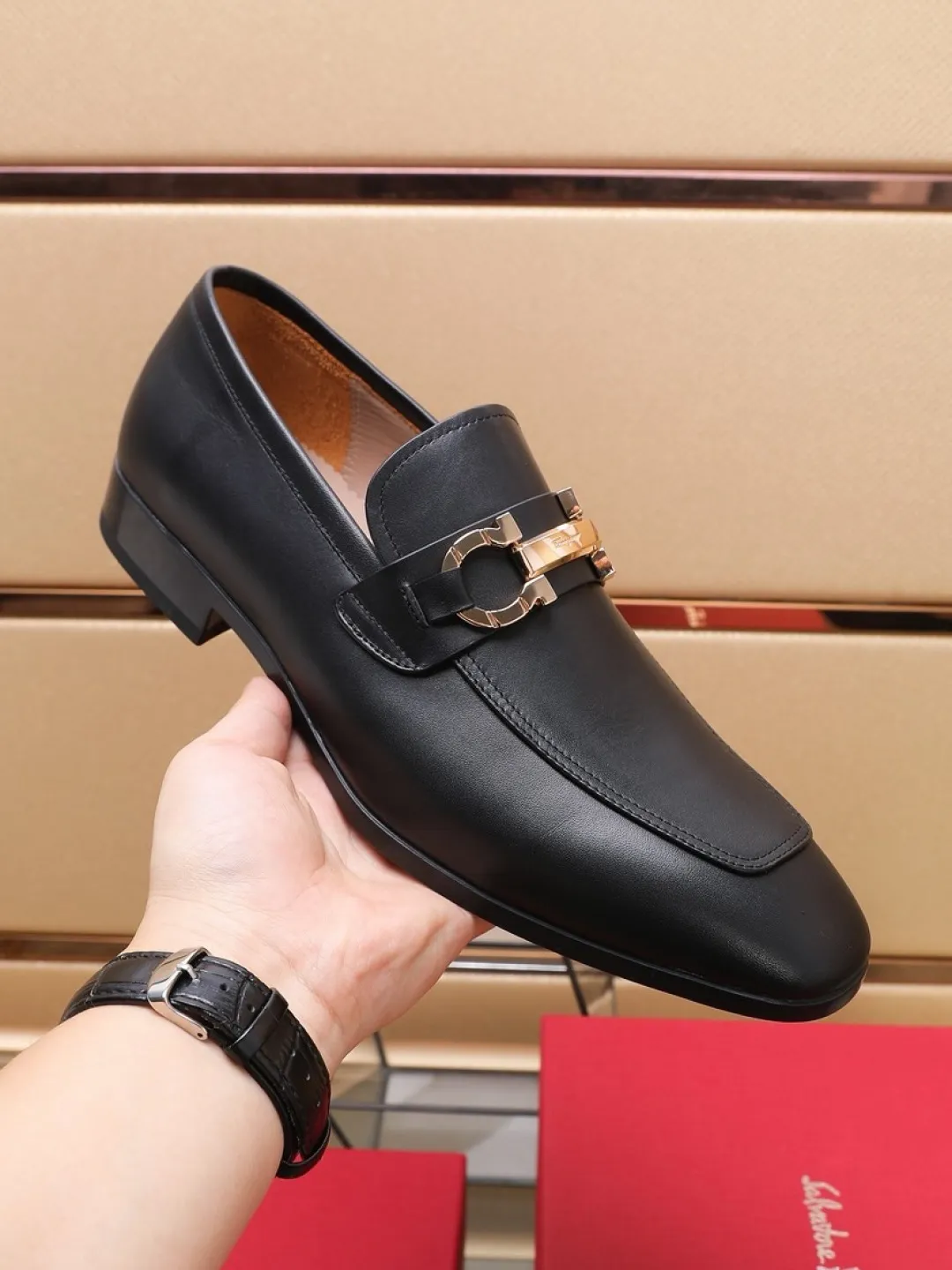 P620💰🔥《Ferragamo》👏Latest • High-end top brand luxury ~ purchasing agency, top quality ~. New fashionable business men's shoes 🔜The uppers are made of original calfskin➕cowhide and lining, with fine workmanship. The original stylish and soft combination wear-resistant and non-slip outsole is light and comfortable on the feet. The real thing looks better in real life. Size: 38/45